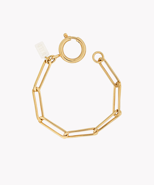 The SAMPLE SALE Ashley Gold Bracelet by WALD Berlin features large oval links and a round clasp, ideal for layering with your favorite necklace. Made in Germany and shown on a white background.