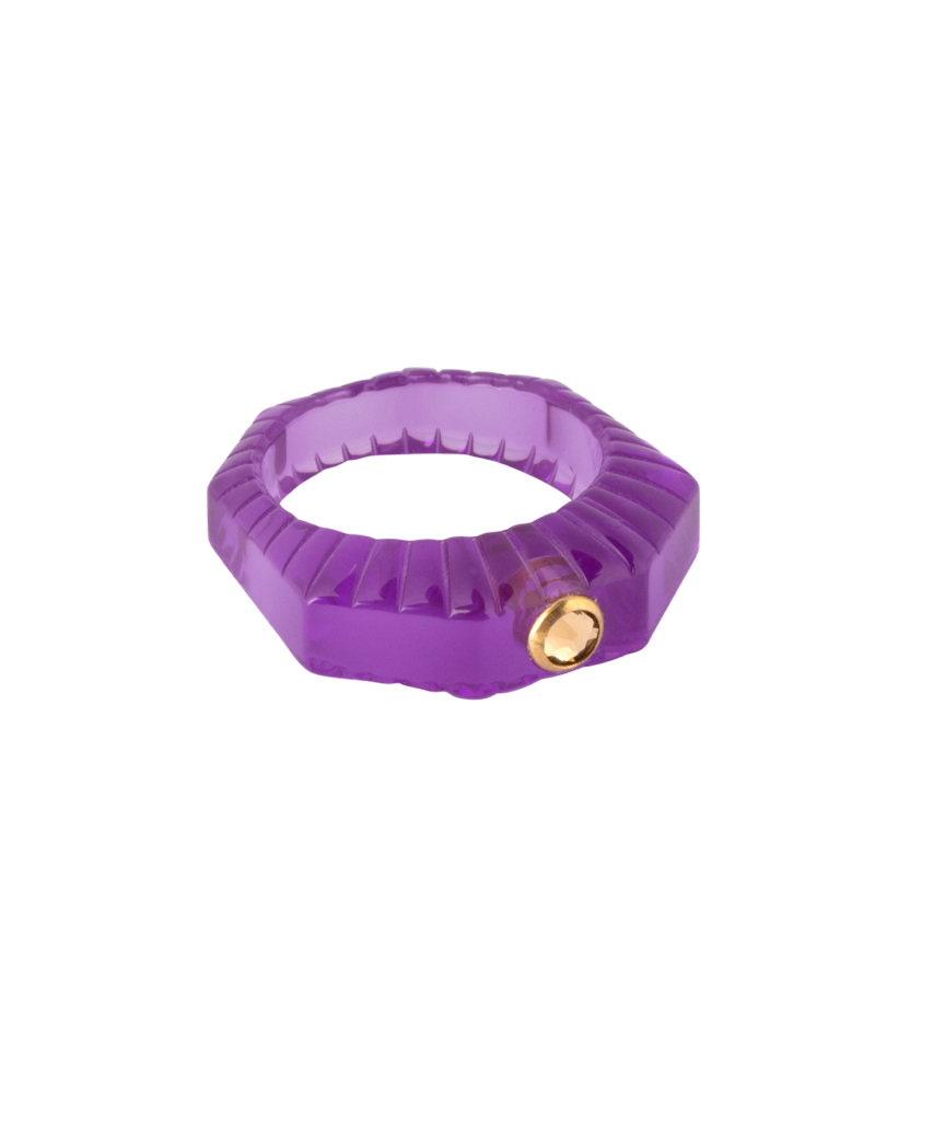 The SAMPLE SALE Shining Star Purple Ring by WALD Berlin features a faceted, octagonal purple resin design, hand-polished and accented with a small round gold detail on one side, shown on a white background.
